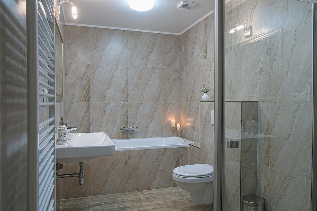 Hotel Pod Branou Bardejov Bilik gambar