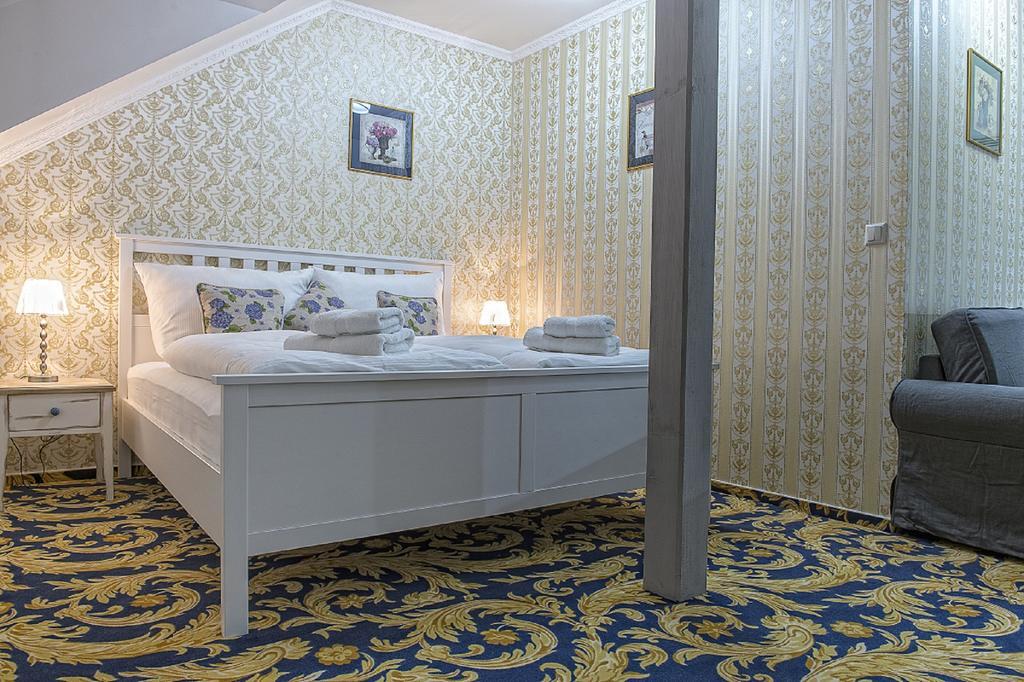 Hotel Pod Branou Bardejov Bilik gambar