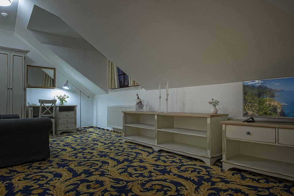 Hotel Pod Branou Bardejov Bilik gambar